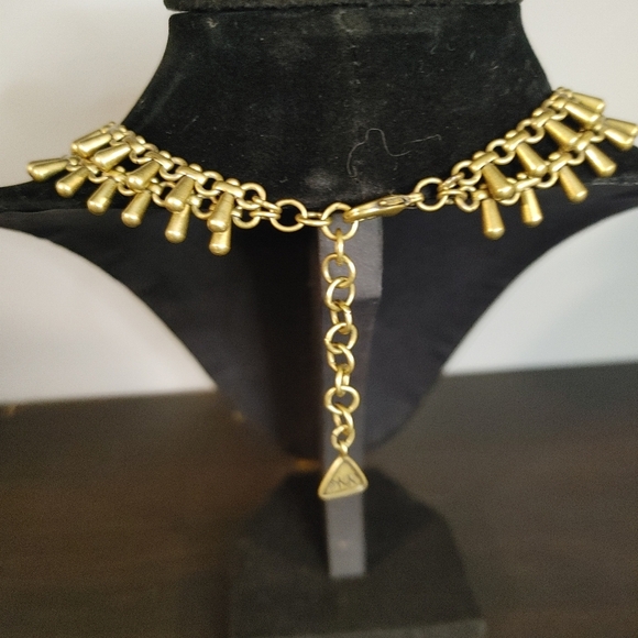 Elegant Gold and Orange Statement Necklace - Picture 2 of 4